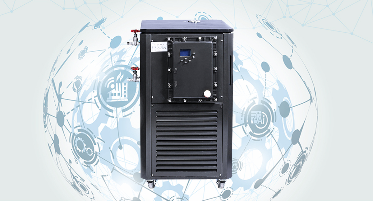 How does the explosion-proof heating circulators achieve explosion-proof?